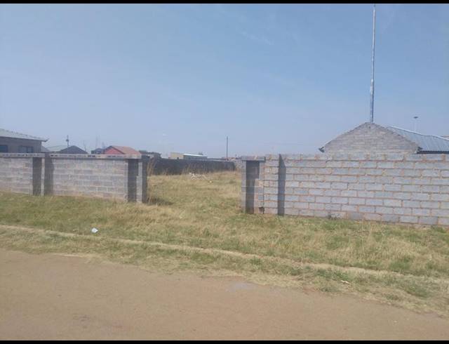 LAND FOR SALE IN VOSLOORUS EXT